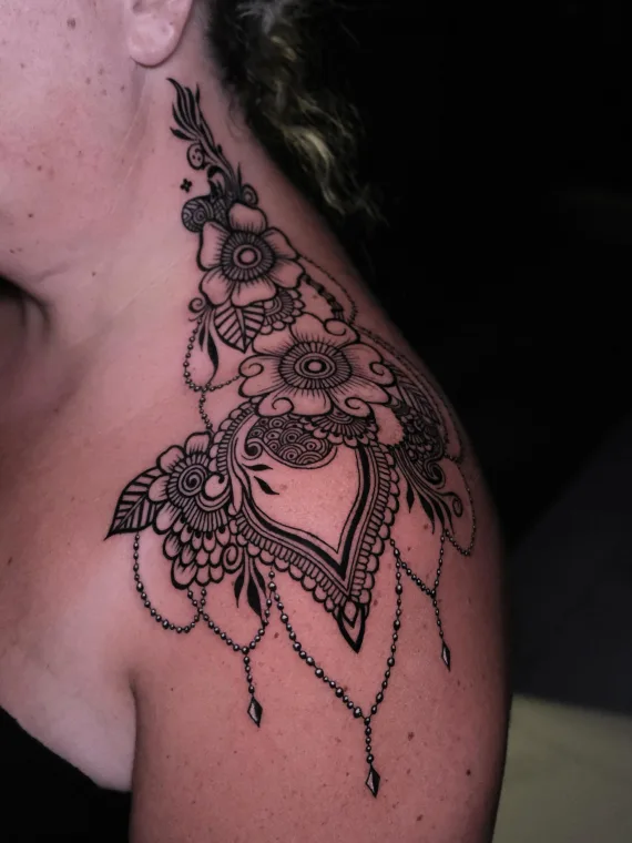 BLACK DAGGER TATTOO Maori - Tribal - Ornamental 04